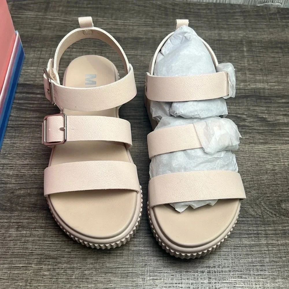 Youth Mia Sandals Blush Size 13 NWT